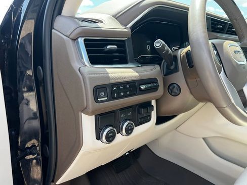 Used 2023 GMC Yukon XL Denali w/ Denali Reserve Package RWD image 22
