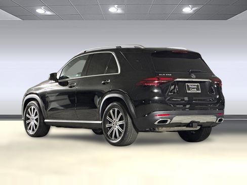 Used 2026 Mercedes-Benz GLE 350 4MATIC image 3