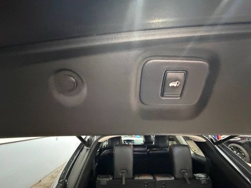 Used 2014 Nissan Pathfinder Platinum w/ Cargo Package AWD/4WD image 28