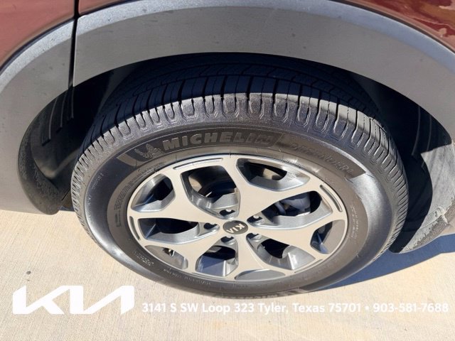 Used 2021 Kia Telluride EX w/ Towing Package AWD/4WD image 8