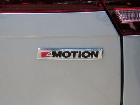 Used 2021 Volkswagen Tiguan SEL AWD/4WD image 7