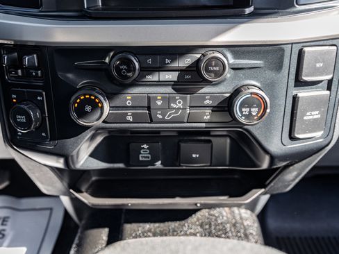 Certified 2023 Ford F350 XLT w/ FX4 Off-Road Package image 16