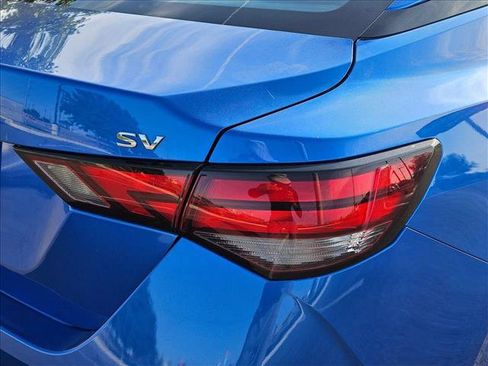 Used 2024 Nissan Sentra SV FWD image 6