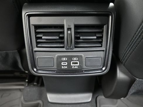 New 2025 Subaru Forester Limited w/ Popular Package image 17