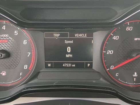 Used 2024 Chevrolet Trax RS w/ Driver Confidence Package FWD image 11