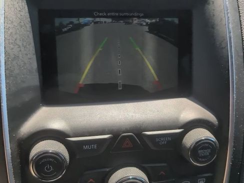 Used 2020 Dodge Durango SXT AWD/4WD image 18