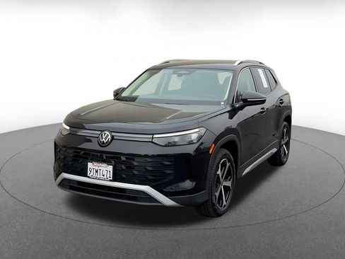 Used 2026 Volkswagen Tiguan SE AWD/4WD image 6