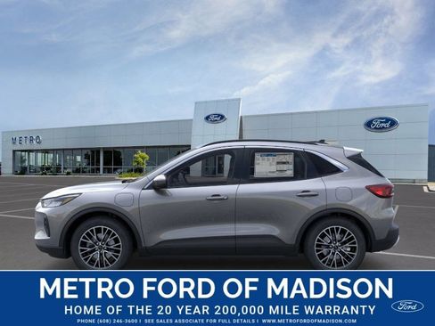 New 2025 Ford Escape SE FWD image 4