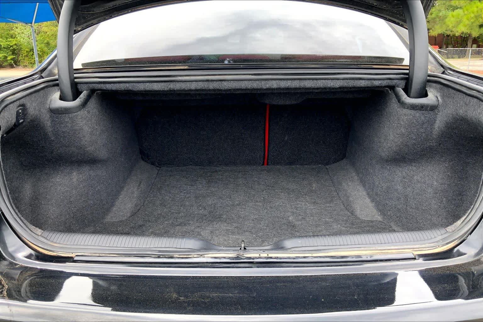 Used 2022 Dodge Charger R/T w/ Blacktop Package RWD image 34
