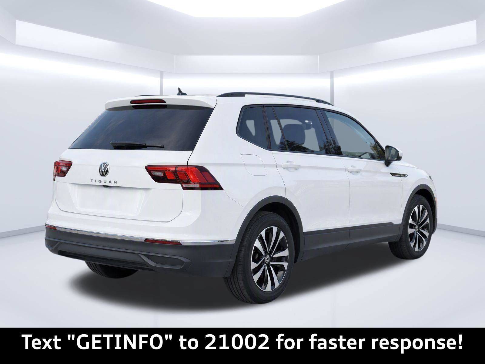 Used 2023 Volkswagen Tiguan S FWD image 4