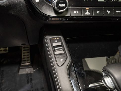 Used 2022 Kia Telluride SX w/ SX Prestige Package image 18