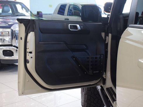 Used 2025 Ford Bronco Outer Banks AWD/4WD image 61