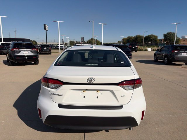 Used 2024 Toyota Corolla LE FWD image 6