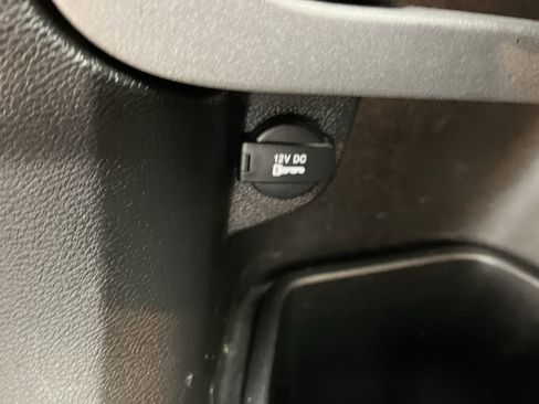 Used 2018 Jeep Cherokee Limited AWD/4WD image 27