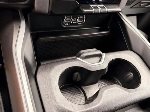 Used 2022 RAM 1500 Big Horn AWD/4WD image 24