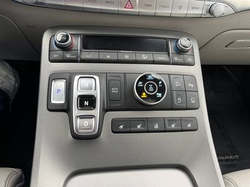 Used 2021 Hyundai Palisade Limited w/ Cargo Package image 15