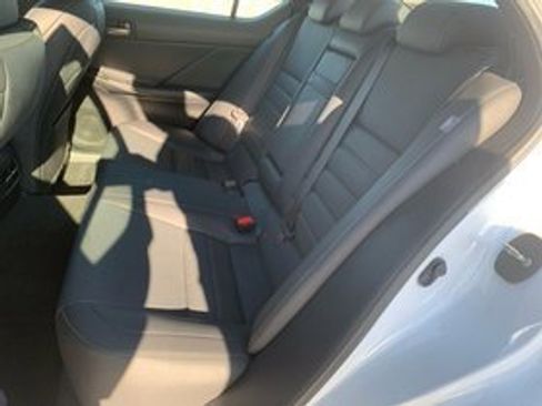 Used 2022 Lexus IS 350 F Sport image 5