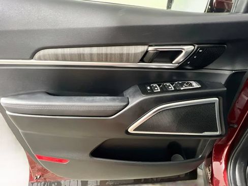 Used 2024 Kia Telluride SX Prestige AWD/4WD image 34