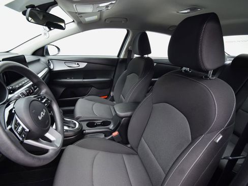 Used 2023 Kia Forte LXS image 19