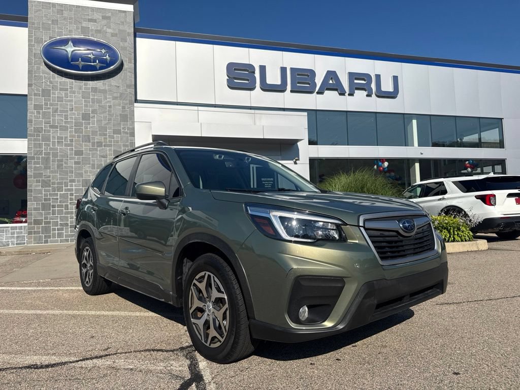 Used 2021 Subaru Forester Premium AWD/4WD image 1