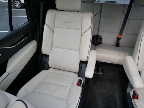 Used 2022 Cadillac Escalade Sport w/ LPO, ONYX Package AWD/4WD image 13