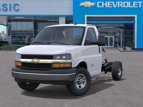 New 2025 Chevrolet Express 3500 w/ Power Convenience Package image 6