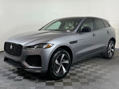 Certified 2026 Jaguar F-PACE R-Dynamic S image 3