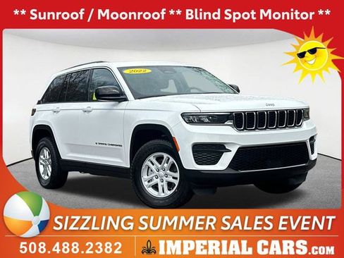 Used 2023 Jeep Grand Cherokee Laredo w/ Luxury Tech Group I AWD/4WD image 1