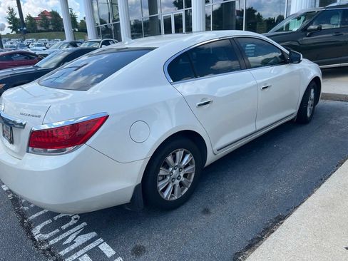 Used 2010 Buick LaCrosse CX FWD image 5