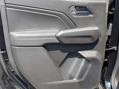 New 2026 GMC Canyon Elevation w/ Convenience Package image 26