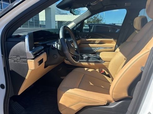 Used 2025 Cadillac Escalade IQ Sport 2 image 3