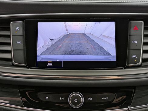 Used 2023 Buick Enclave Essence AWD/4WD image 14