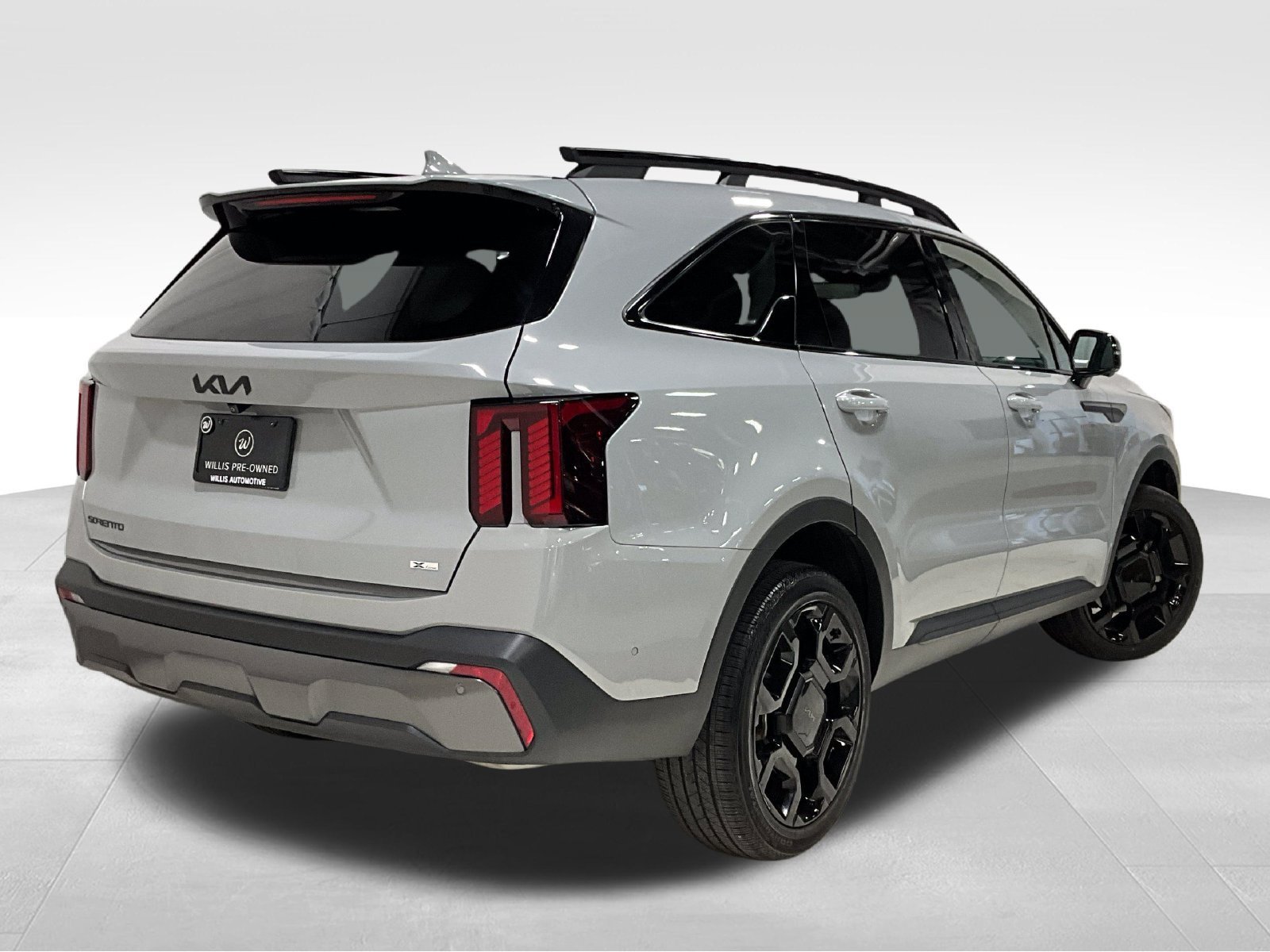 Used 2025 Kia Sorento SX AWD/4WD image 5
