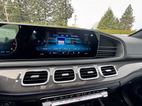 Used 2023 Mercedes-Benz GLE 450 4MATIC image 4