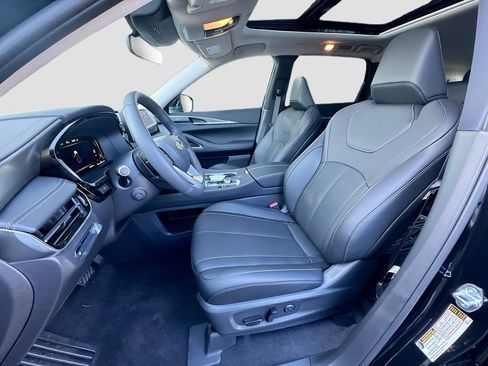 Certified 2026 INFINITI QX60 Luxe w/ Cargo Package AWD/4WD image 23