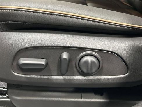 New 2025 Buick Envista Avenir image 19