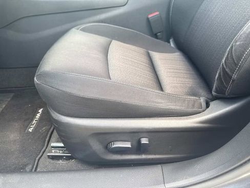 Used 2022 Nissan Altima 2.5 SV image 24