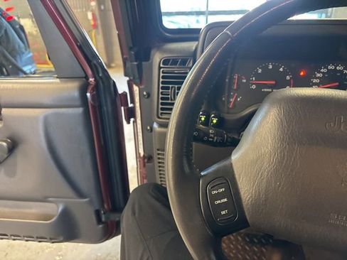 Used 2001 Jeep Wrangler Sport image 15