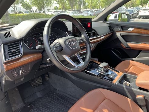 Certified 2023 Audi Q5 2.0T Premium w/ Convenience Package AWD/4WD image 17