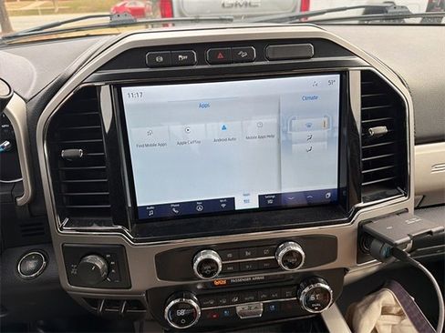 Used 2022 Ford F250 Lariat w/ Lariat Ultimate Package image 16