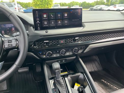 Used 2024 Honda Accord Touring image 19