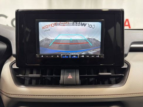 Used 2021 Toyota RAV4 XLE w/ Convenience Package AWD/4WD image 32
