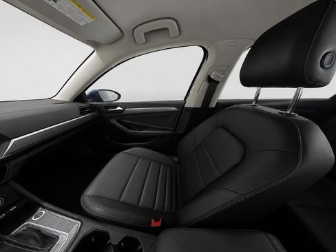 Used 2021 Volkswagen Jetta SE FWD image 11