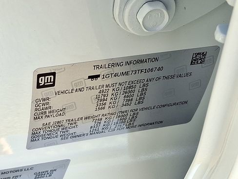 New 2026 GMC Sierra 2500 SLE w/ SLE Value Package; image 25