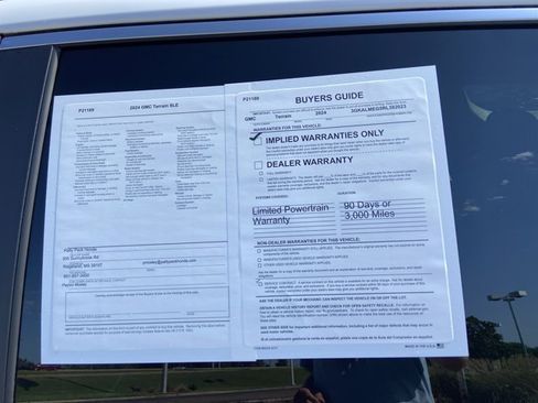 Used 2024 GMC Terrain SLE w/ Driver Convenience Package FWD image 5