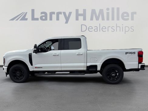 New 2026 Ford F350 Lariat w/ Black Appearance Package image 2