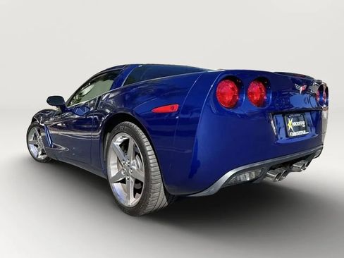 Used 2005 Chevrolet Corvette Coupe w/ Preferred Equipment Group RWD image 11