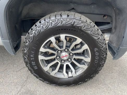 Used 2023 GMC Sierra 1500 AT4 w/ Technology Package image 15