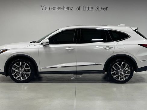 Used 2024 Acura MDX SH-AWD w/ Technology Package image 2