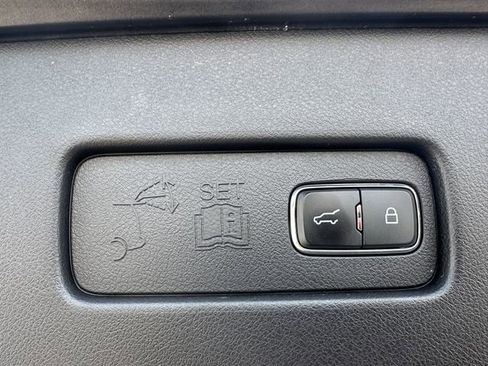 Used 2020 Lincoln Aviator Reserve w/ Equipment Group 202A image 16